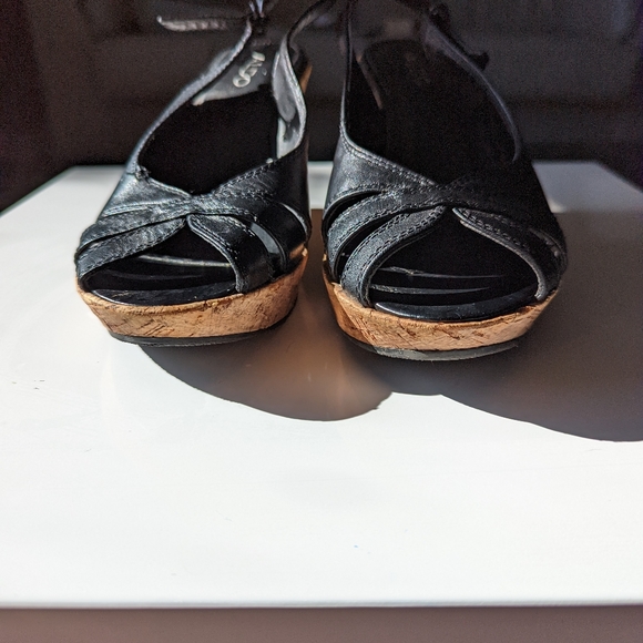 Aldo Wedge Sandals - Picture 3 of 4
